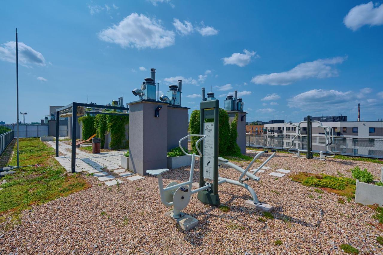 Spacious Apartment With Balcony Near The Slavic Hill Wroclaw By Renters Prestige Exterior photo